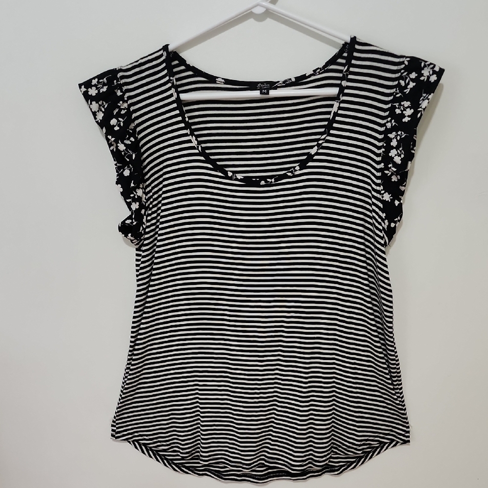 Studio Black and White Ruffled Cap Sleeve Blouse